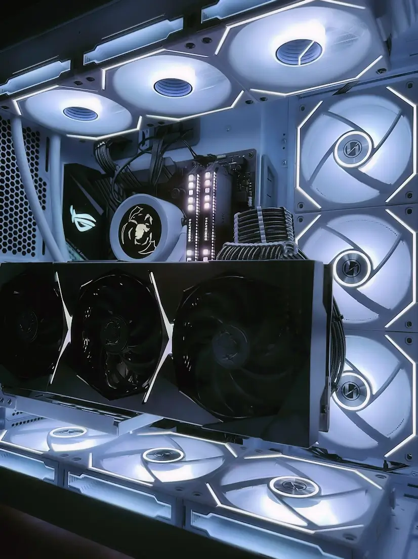 Informático Aravaca - Montaje Hardware Gaming PC Fractal AMD Intel Domicilio Aravaca